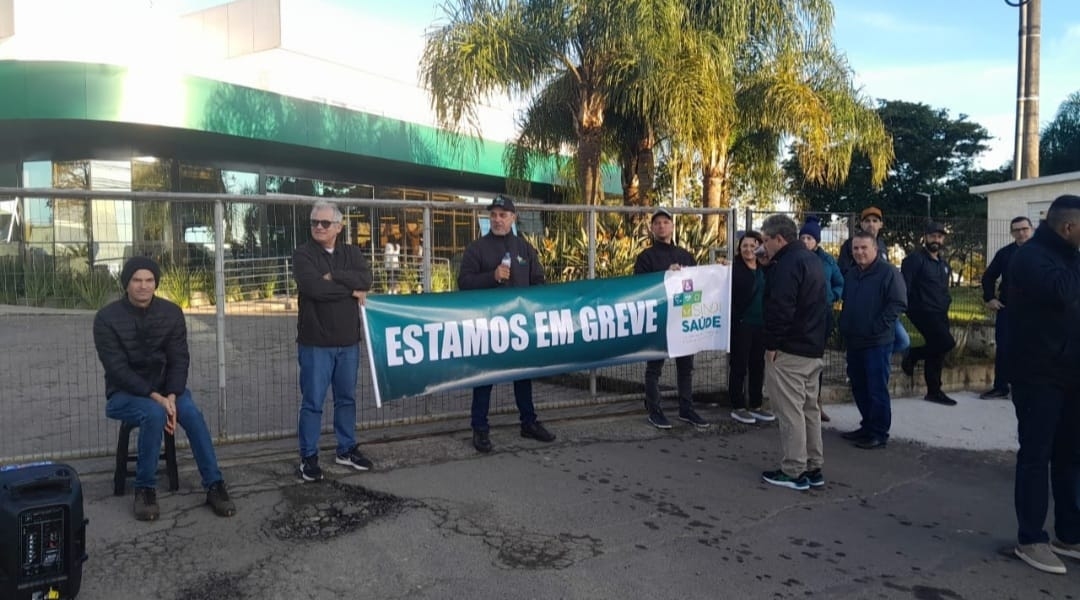 Trabalhadores não aderem a greve, mas junto a força do Movimento Sindical, Unimed abre negociação 