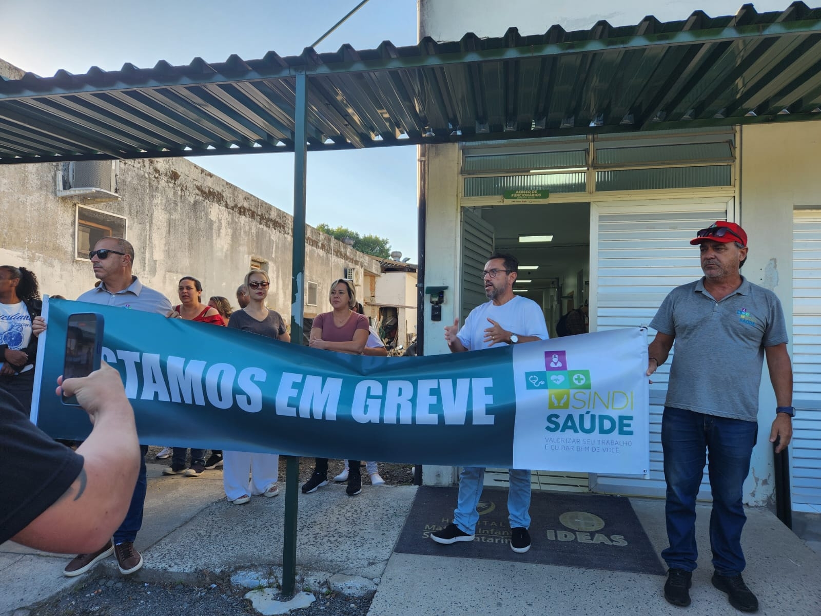 Trabalhadores do Hospital Materno Infantil Santa Catarina entram em greve por tempo indeterminado nesta sexta-feira (06)